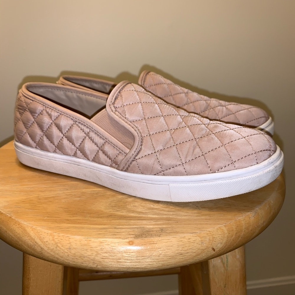 Steve Madden Ecntrcqt Slip-On Sneakers